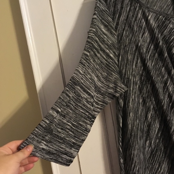 Maternity diagonal striped sweater - Picture 4 of 6